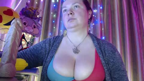 amorelara online show from April 27, 8:33 am