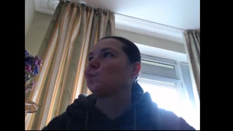 amorelara online show from September 28, 8:30 am