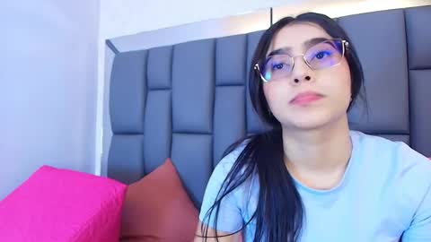 amy__wats0n online show from April 29, 7:19 pm