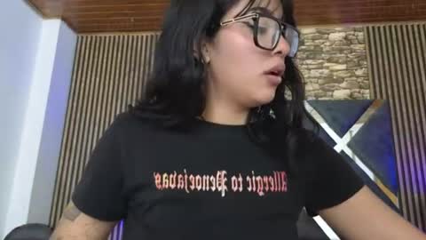 Amy online show from July 28, 4:39 pm