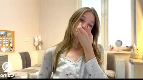 Amy Chill online show from April 27, 4:59 pm