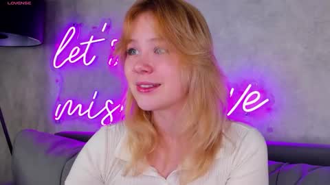 Amy online show from September 26, 12:08 am