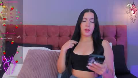 amy_leah_ online show from November 13, 7:46 pm