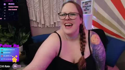 Snapshot of amyaphrodite chatting on December 15, 7:13 am Amy Aphrodite online show from December 15, 7:13 am