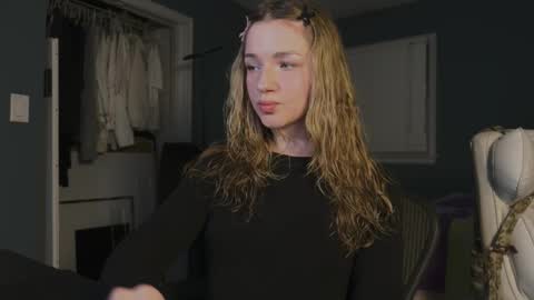 Amy online show from October 26, 2:40 am