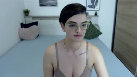 Hi there guys  My pleasure in your hands  pvt is open online show from July 10, 7:03 pm