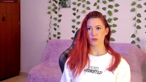 Snapshot of amypond__ chatting on February 9, 9:39 pm Amy online show from February 9, 9:39 pm