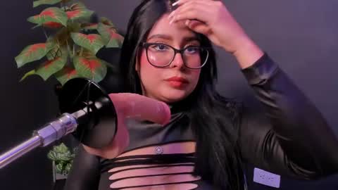 amywhitte_ online show from June 28, 3:57 am
