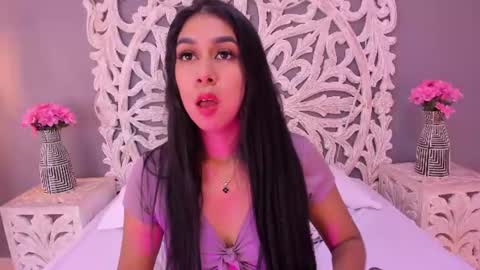 Ana Gonzalez online show from July 7, 8:11 pm