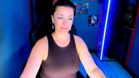 Ana online show from August 1, 3:14 pm