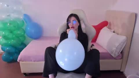 Im anna but you can call me as you want online show from July 19, 2:03 am