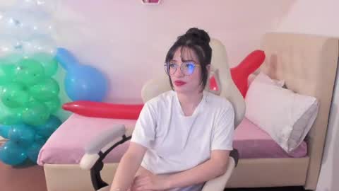Im anna but you can call me as you want online show from July 18, 1:53 am
