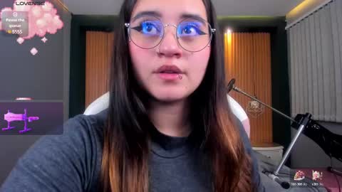 Ana online show from December 30, 8:25 pm