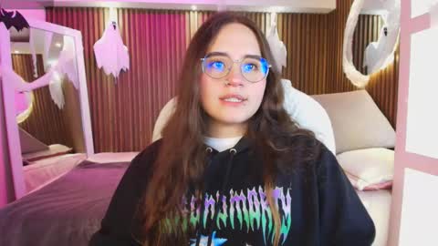 Ana online show from October 16, 8:11 pm