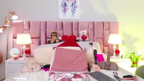 anaa_bellaa online show from July 28, 3:21 pm