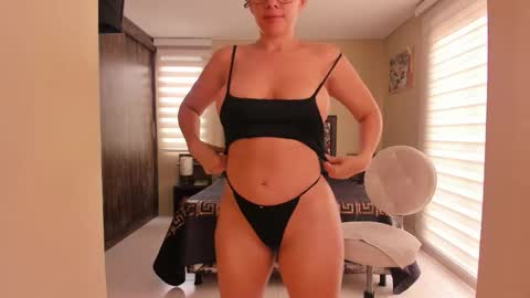 Anabel online show from March 17, 5:28 pm