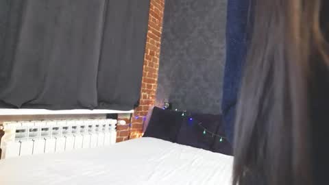 Anna online show from December 3, 1:13 pm