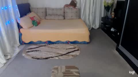 Milana online show from May 5, 1:52 am