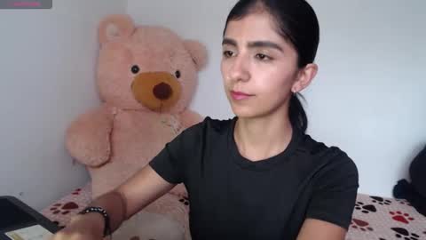 Anahi Browns online show from February 16, 3:23 pm