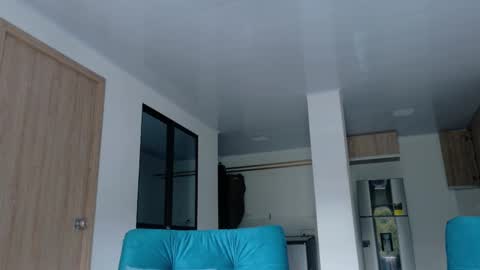 anaisdream_ online show from March 7, 7:10 pm