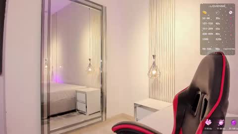 Ana Luna online show from November 4, 9:20 pm