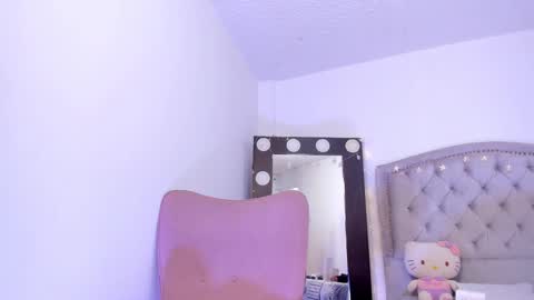 ana online show from February 14, 9:06 pm