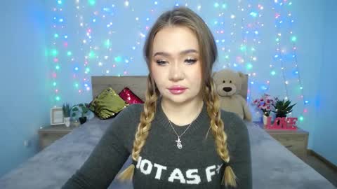 anastacyyellig online show from January 25, 8:10 pm