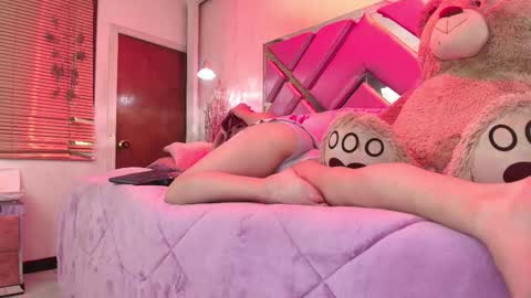 Snapshot of anastasia_stiile chatting on October 10, 9:09 pm Anastasia online show from October 10, 9:09 pm