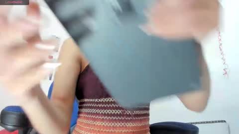 Snapshot of anastasia_tuya chatting on February 16, 8:00 pm anastasia online show from February 16, 8:00 pm