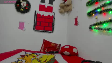 Snapshot of anastasia_tuya chatting on December 29, 8:15 pm anastasia online show from December 29, 8:15 pm
