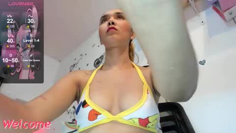 Snapshot of anastasia_tuya chatting on October 7, 2:05 am anastasia online show from October 7, 2:05 am