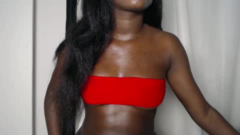 mayah online show from December 6, 1:40 am