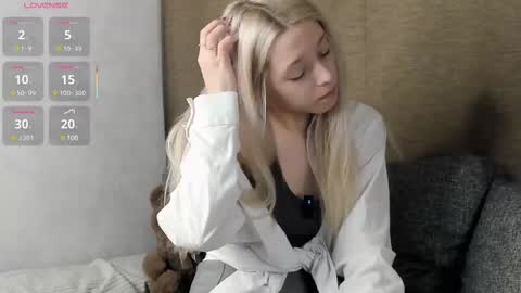 andneveragain online show from March 9, 12:09 pm