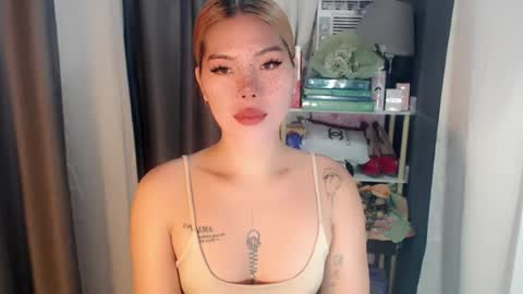 andrea06121998 online show from July 29, 6:46 am