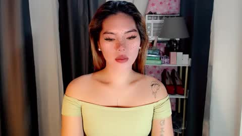 andrea06121998 online show from April 29, 1:47 pm