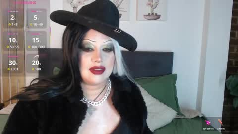 ANDREA  online show from October 8, 4:00 pm