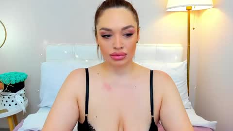 Andrea online show from June 5, 6:17 am