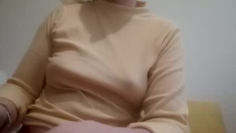 andreamartinssean2018 online show from May 2, 12:30 pm