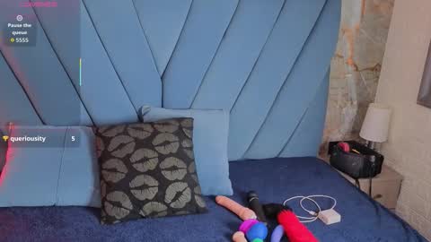 angel__red_ online show from November 26, 4:13 am