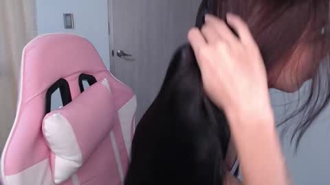 Angel Girl online show from March 9, 9:40 pm