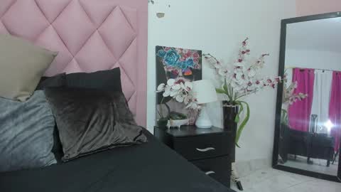 Angel  online show from December 24, 7:17 am