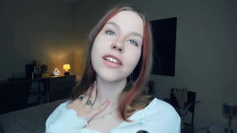 Snapshot of angel_to_burn chatting on September 23, 8:56 am SofiaSofi online show from September 23, 8:56 am