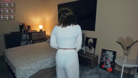 Snapshot of angel_to_burn chatting on October 2, 7:46 am SofiaSofi online show from October 2, 7:46 am
