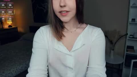 Snapshot of angel_to_burn chatting on October 4, 7:47 am SofiaSofi online show from October 4, 7:47 am