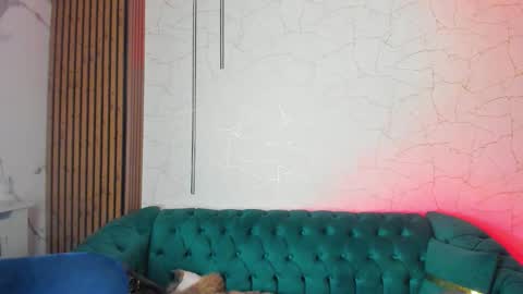 Anysia online show from December 5, 5:18 am