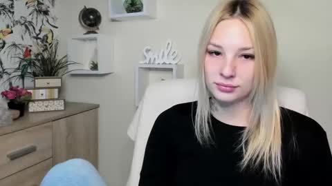 Angela online show from March 9, 6:49 am