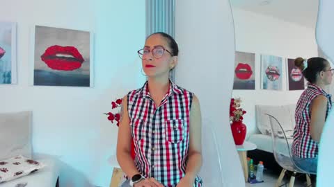 Snapshot of angela_donnato chatting on December 30, 3:36 am A N G E LA. online show from December 30, 3:36 am