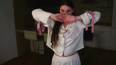 Olivia online show from December 1, 5:11 am