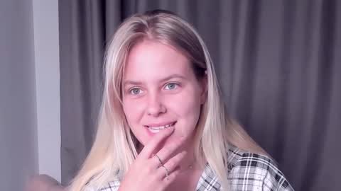 Darsi Anty online show from October 5, 3:28 pm