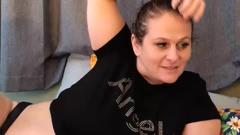 Angelbigguns online show from December 22, 4:15 am